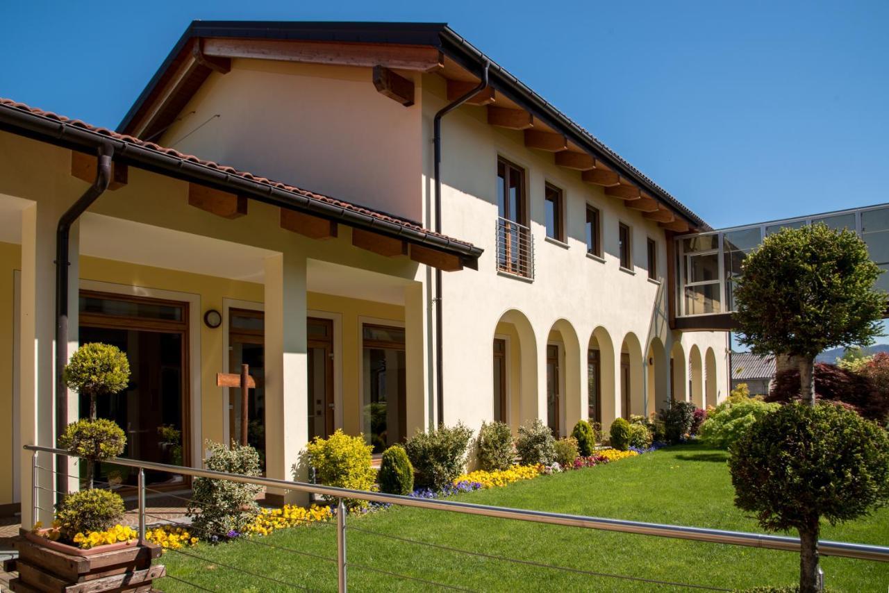 Resort Monviso Sanfront Exterior photo